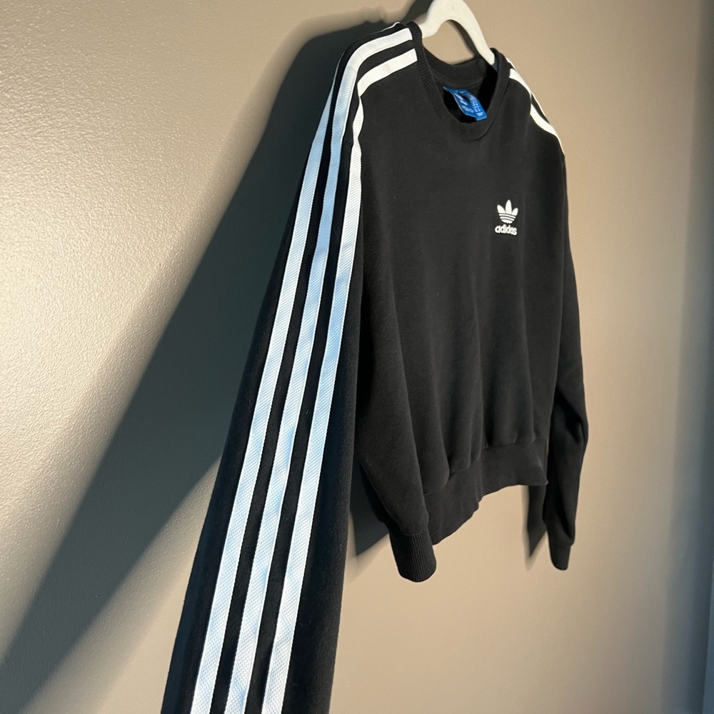 Adidas Cropped Crewneck - Picture 3 of 5